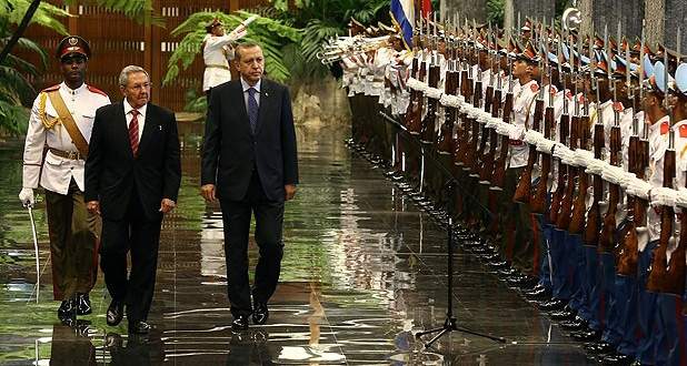 Cumhurbaşkanı Erdoğan Küba’da resmi törenle karşılandı