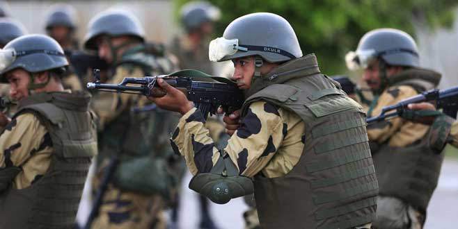 Mısır özel kuvvetleri Libya’da operasyon yaptı