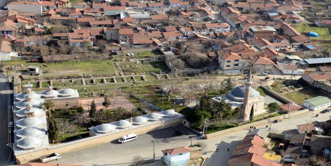 Yenişehir’de tarihi camiler yenileniyor