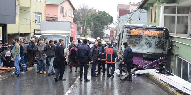 Yolcu otobüsü dehşeti: 2 ölü, 8 yaralı