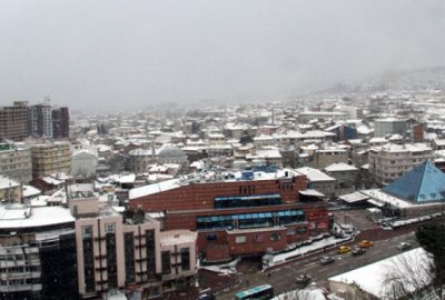Kar Bursa’yı beyaza bürüdü