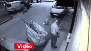 Gazete hırsızları kamerada!