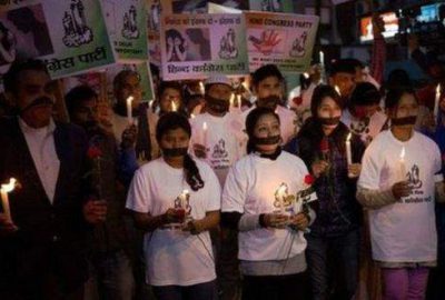 ‘Akşam sokağa çıkan kız öldürülmeyi hak ediyor’