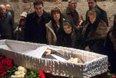 Rus muhalif toprağa verildi