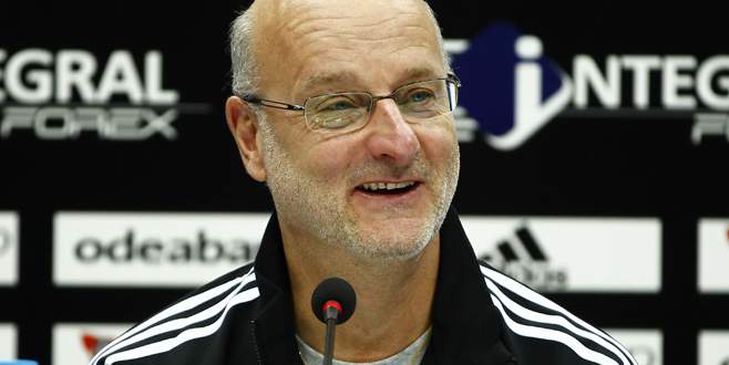 Dettmann imzayı attı