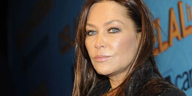 Hülya Avşar’dan sert açıklama: ‘Sana ne lan! Bekliyorum sete… ‘