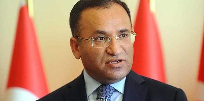 Adalet Bakanı Bekir Bozdağ istifa etti