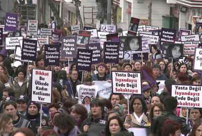 Binlerce kadın Özgecan için yürüdü