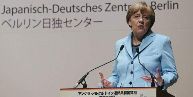 Merkel: Tarihimizle yüzleştik
