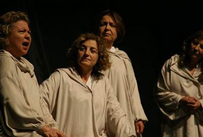 Yeşim çalışanlarının tiyatro gecesi