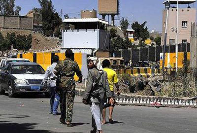 Hadi’nin konutuna hava saldırısı düzenledi