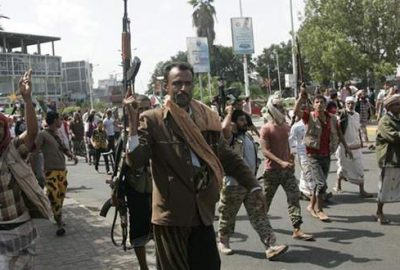 İsyancılar Taiz’i ele geçirdi