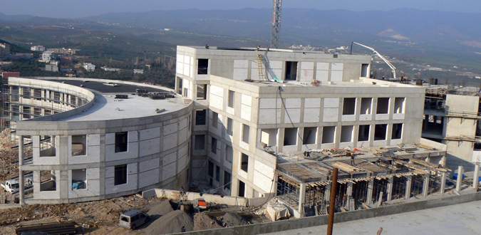Yeni hastanenin inşaatı sürüyor
