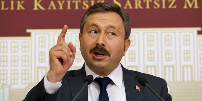 İdris Bal istifa etti