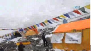 Everest’teki çığ faciası kamerada!
