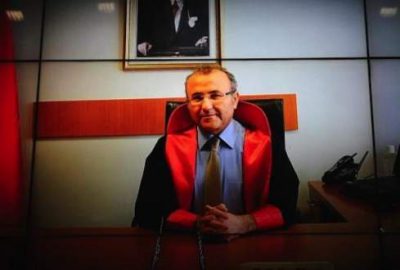 İstanbul adliyesindeki makamında rehin alındıktan sonra şehit edilen Savcı Mehmet