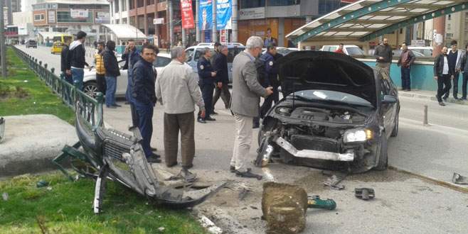 Bursa’da aşırı hız kaza getirdi
