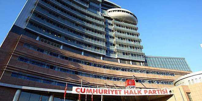 CHP’den tepki istifaları