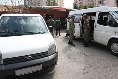 Adana'da MİT TIR'larının durdurulmasıyla ilgili soruşturmada 17 asker tutuklandı.