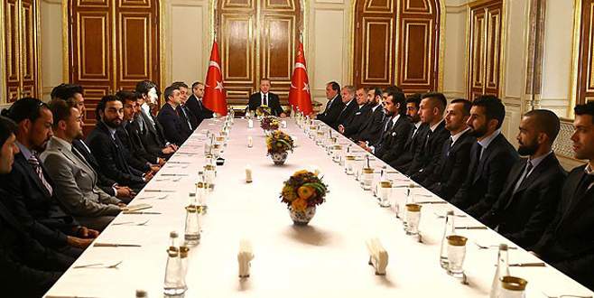 Cumhurbaşkanı Erdoğan takım kaptanlarını kabul etti