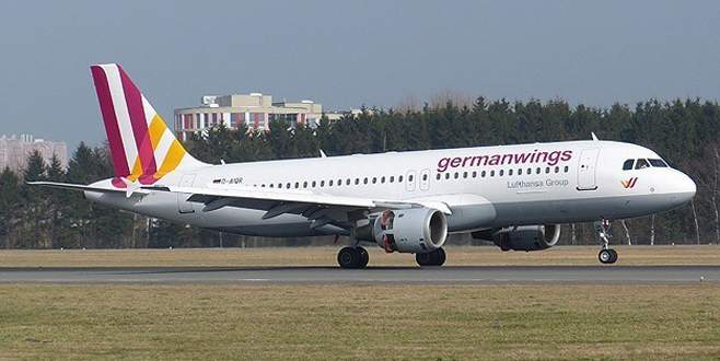 Almanya’da Germanwings uçağına bomba ihbarı