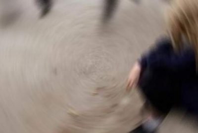 10 yaşındaki kızını erkeklere pazarlamış