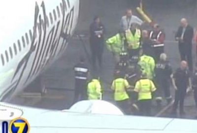 Kargoda uyudu, acil inişe neden oldu