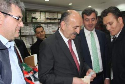 Bakandan görülmemiş ayakkabı pazarlığı