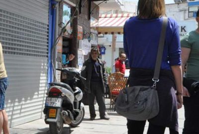 Tacizciyi çarşı esnafı yakaladı