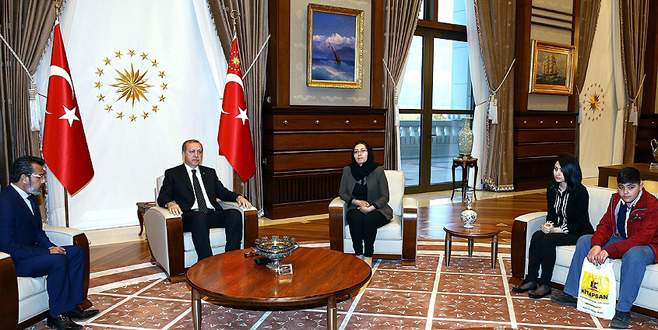 Cumhurbaşkanı Erdoğan Özgecan’ın ailesini kabul etti