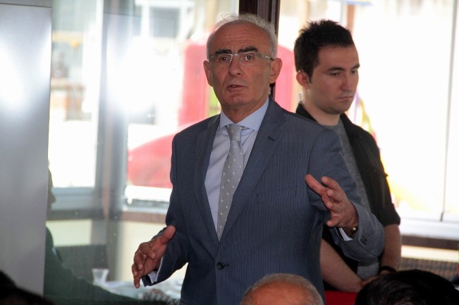 Başkan Yılmaz: “Adam Tereciye Tere Satıyor”