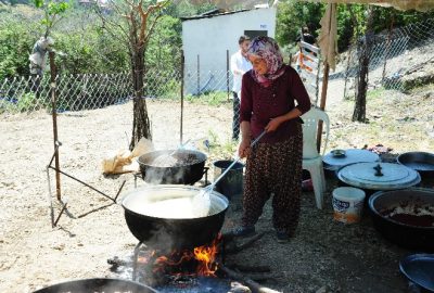 Orman ve Su İşleri Bakanı Veysel Eroğlu, İzmir’in Seferihisar ilçesindeki