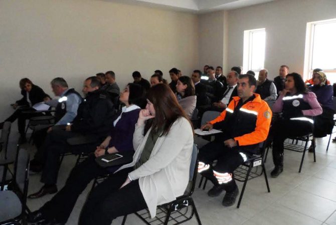 Türk Kızılayı Düzce Şubesi Kan Merkezi yetkilileri tarafından “Kök Hücre”