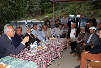 Seçim çalışmalarını sürdüren AK Parti Antalya Milletvekili adayı İbrahim Aydın,