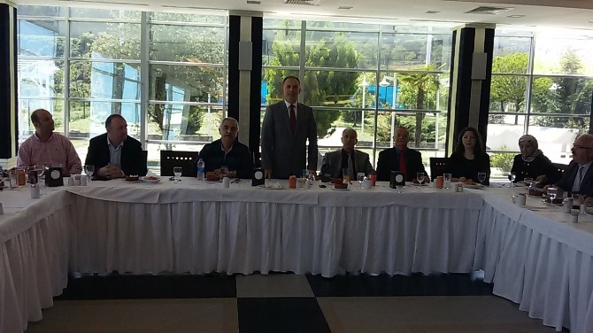 Samsun Liman Başkanlığı’ndan Emekli Olan Personele Veda Yemeği