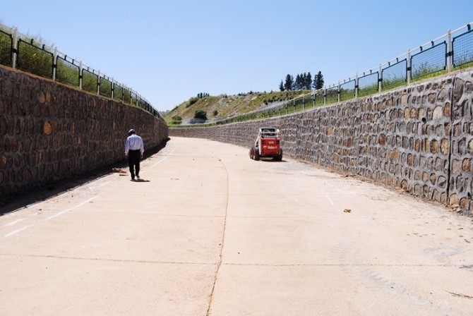 Merkezdeki Dereler Temizleniyor