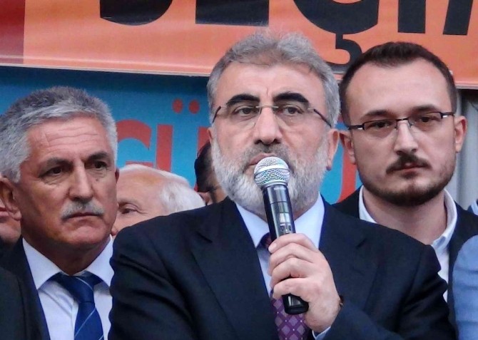 Bakan Yıldız: “Muhalefet Palavra Sıkıyor”