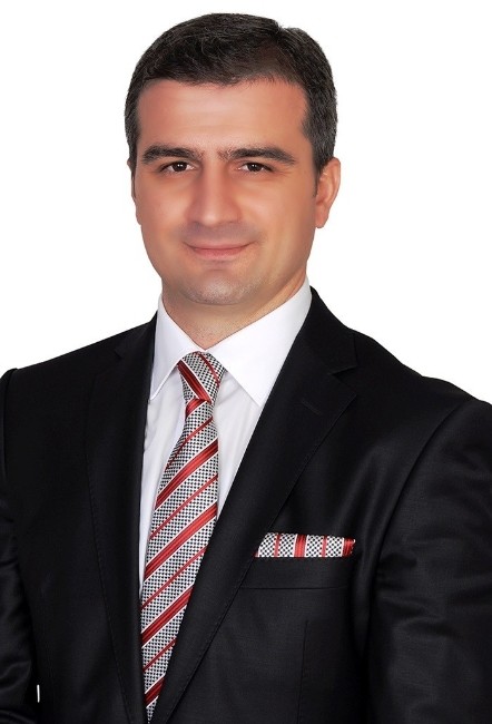 Başkan Cüneyt Yemenici Anneler Gününü Kutladı