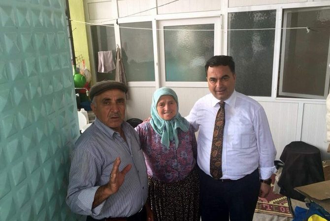 ‘Yaz Projeleri’ kapsamında mahalle ziyaretlerini gerçekleştiren Köşk Belediye Başkanı Rıfat