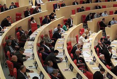 Gürcistan’da yeni hükümet güvenoyu aldı