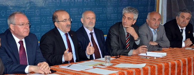 Gümrükçüoğlu Tonya’da Mahalle Muhtarları İle Buluştu