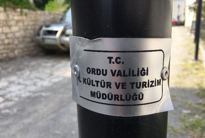 Ordu’da otantik mimariye sahip asırlık tarihi evlerin bulunduğu Menekşe Sokak’ta