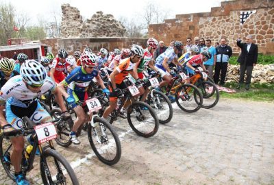 Ahlat’ta Dağ Bisikleti Yarışlarının 2’nci Günü