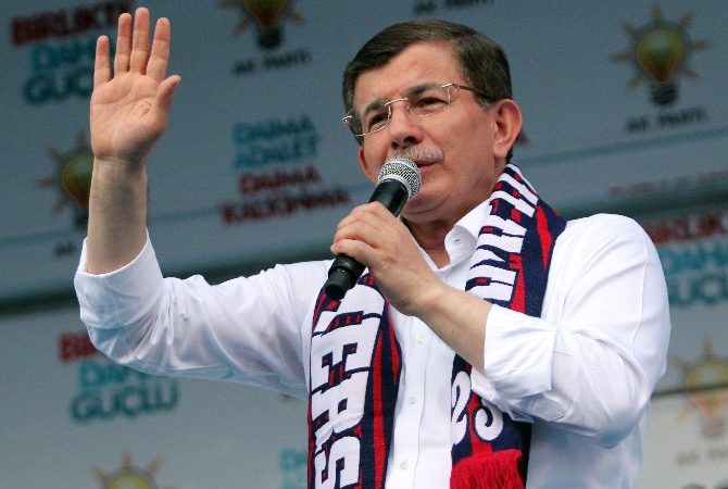 Başbakan Ahmet Davutoğlu, ‘İsrail’de neden büyükelçimiz yok’ diyen CHP Lideri