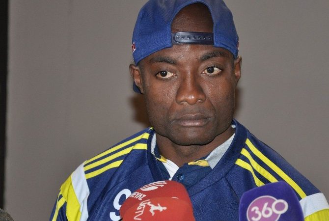 Medicana Sivasspor’u 3-2 mağlup eden Fenerbahçe’de golcü oyuncu Pierro Webo,