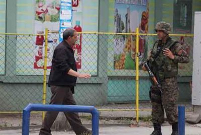 Silahlı çatışma: 5 polis öldü, 30 polis yaralandı