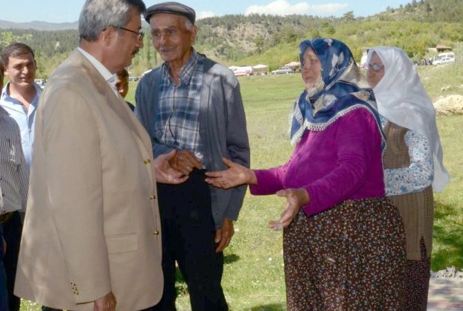 Milliyetçi Hareket Partisi (MHP) Manisa Milletvekili Adayı Zeynel Balkız, Anneler