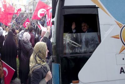 Faruk Alpaslan Seçim Otobüsüyle Meclis Yolunda