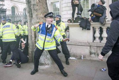 Başbakanlık konutu önünde çatışma