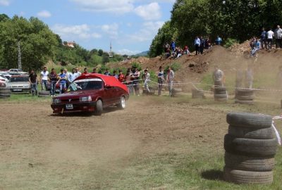 Çan’da Modifiyeli Araçlar Görücüye Çıktı